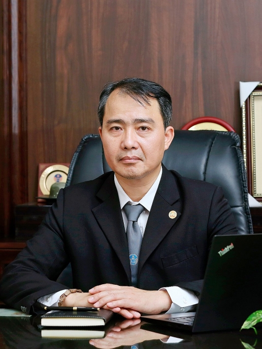 Luật sư Huỳnh Phương Nam trao đổi với PV